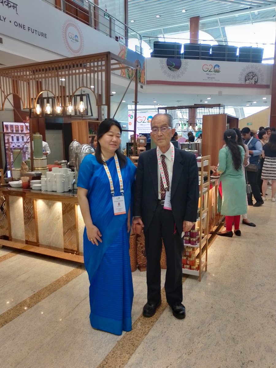 IndraMallo's tweet photo. Privileged to interact with Dr. Tomio Mizokami a Padma Shri Awardee 2018. His mastery over Hindi is outstanding! https://t.co/Brm71551Ez