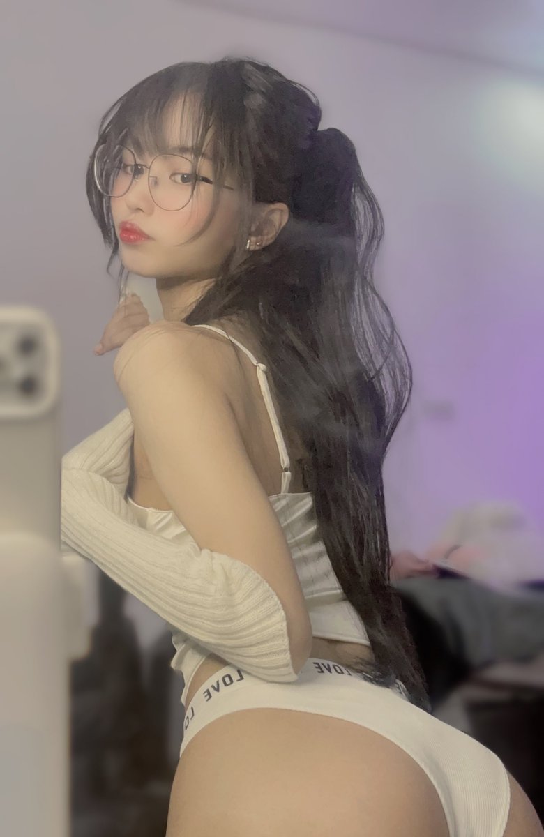 llthvalo's tweet photo. Haii 
https://t.co/fBY26utzjW https://t.co/6OERedwv64