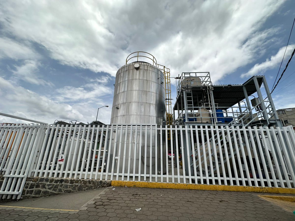 #Ecosistema | Hoy, el regidor Ernesto Santillán y autoridades de  <a href="/DMAyEEcatepec/">Dirección de Medio Ambiente y Ecología Ecatepec</a> sostuvieron una reunión con la empresa <a href="/SUEMA_MX/">SUEMA</a>, la delegación #Cuajimalpa y autoridades de la <a href="/SEMARNAT_mx/">SEMARNAT México</a>, con el objetivo de conocer el manejo integral de los residuos sólidos en esa demarcación.