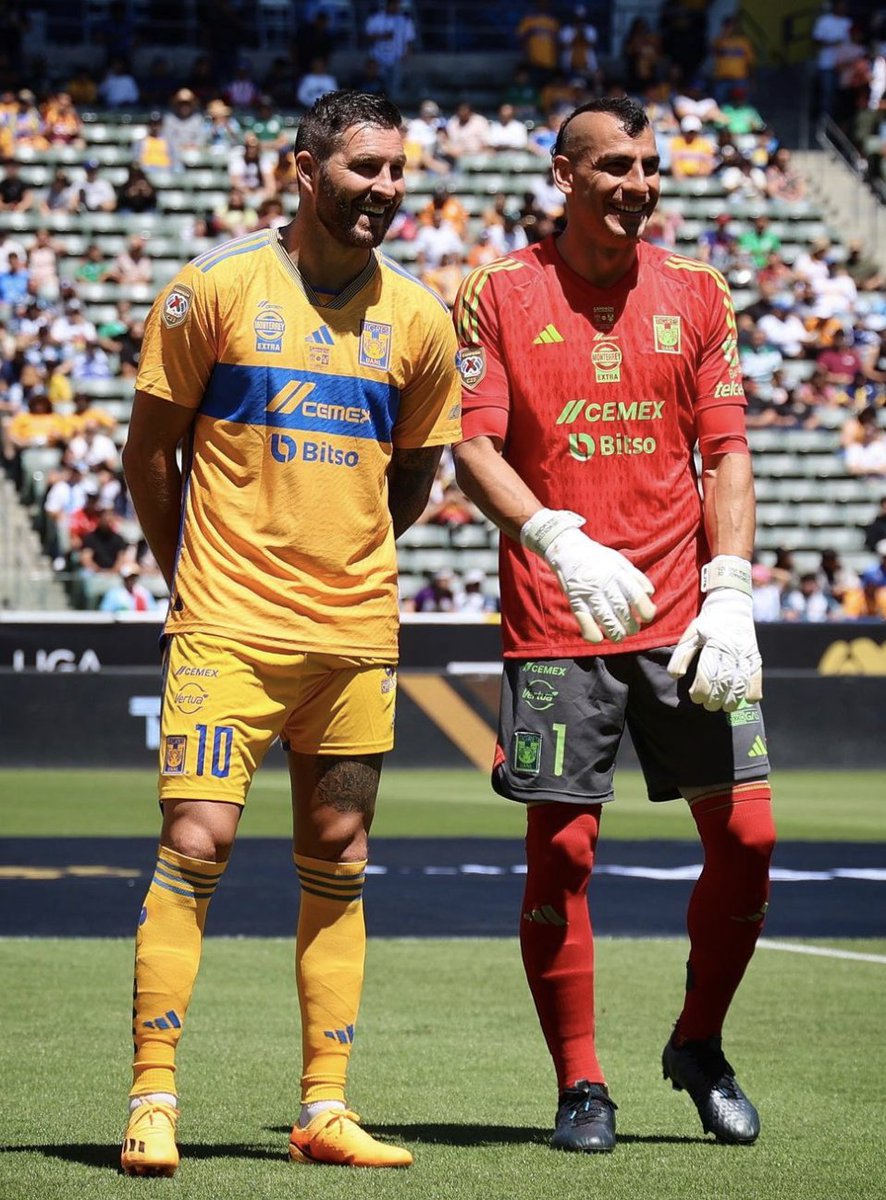 InvictosSomos's tweet photo. Los mejores jugadores en toda la historia de Tigres lo volvieron a hacer. Ellos. Otra vez ELLOS.