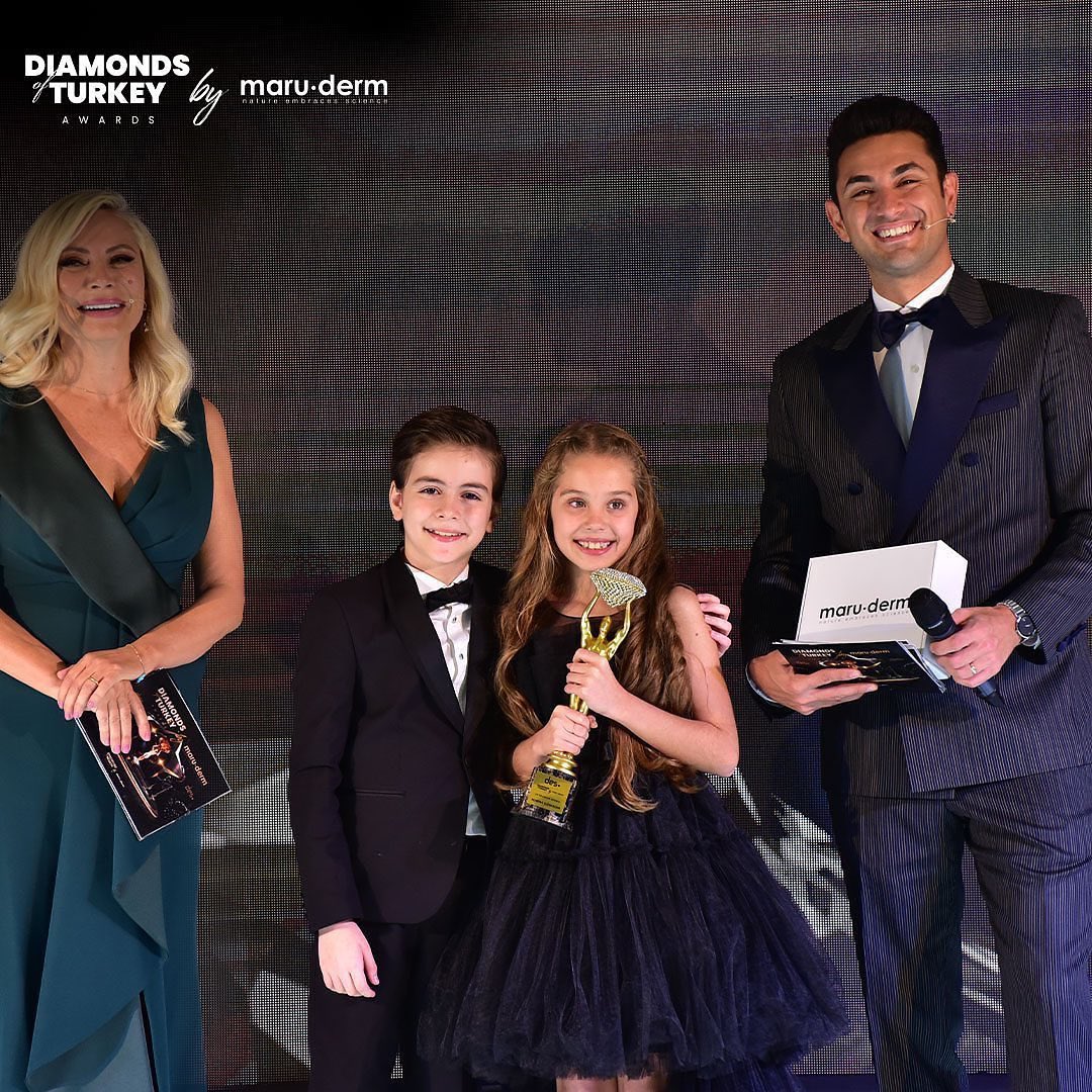 diamondceremony's tweet photo. https://t.co/hcGwnT0xfr of Turkey Awards by @marudermtr

•Fotoğraf Arşivi : Mustafa Konak &amp; Almina Günaydın 💎 https://t.co/OX3UDp2vem