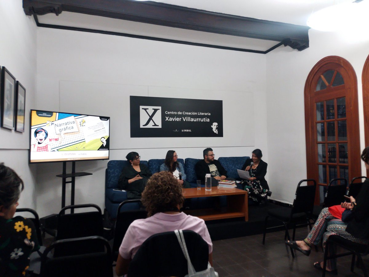 En la charla de #NarrativaGráfica en el Centro de Creación Literaria Xavier Villaurrutia  ...
