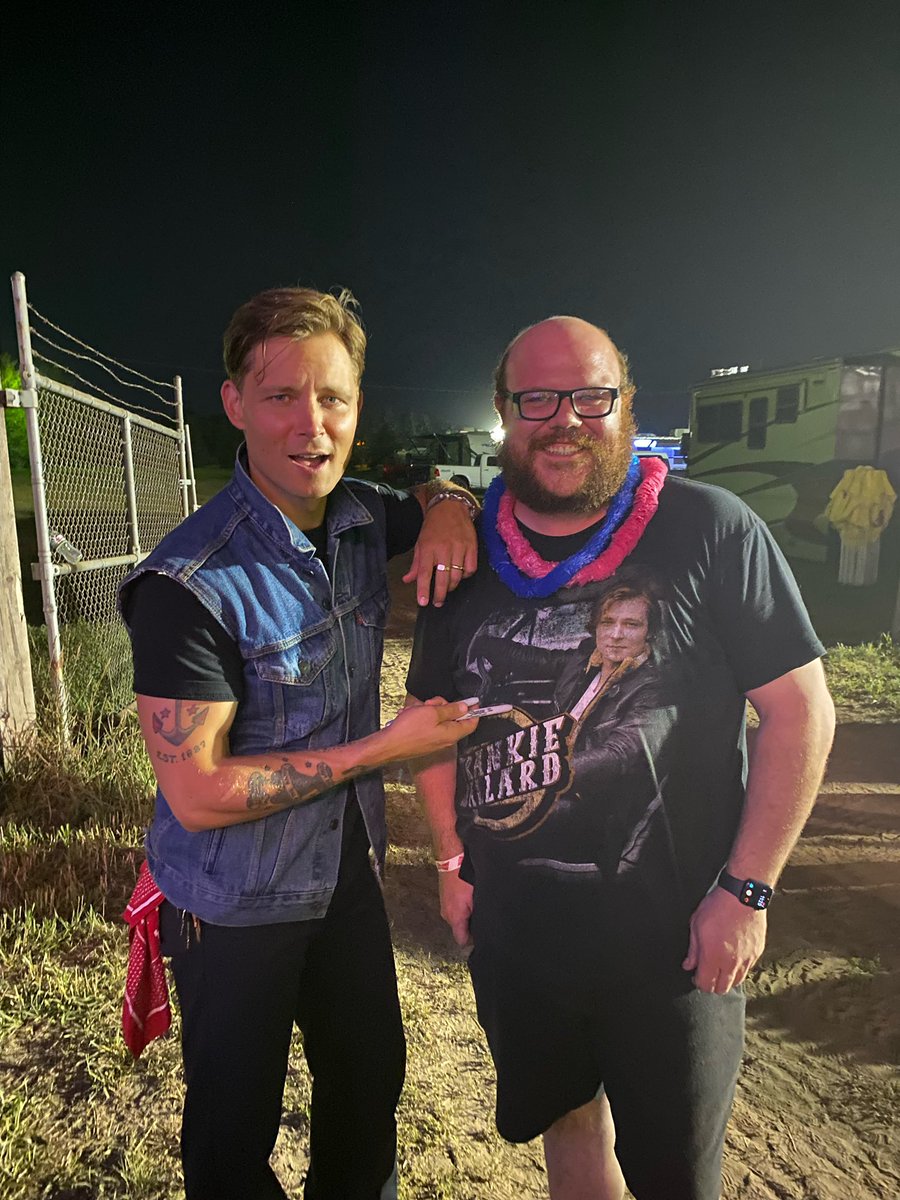 mattyd2009's tweet photo. Killer show tonight @FrankieBallard and thank you for coming to my hometown! It’s been almost 11 years since I last seen you perform!! https://t.co/erdV15Q5kx