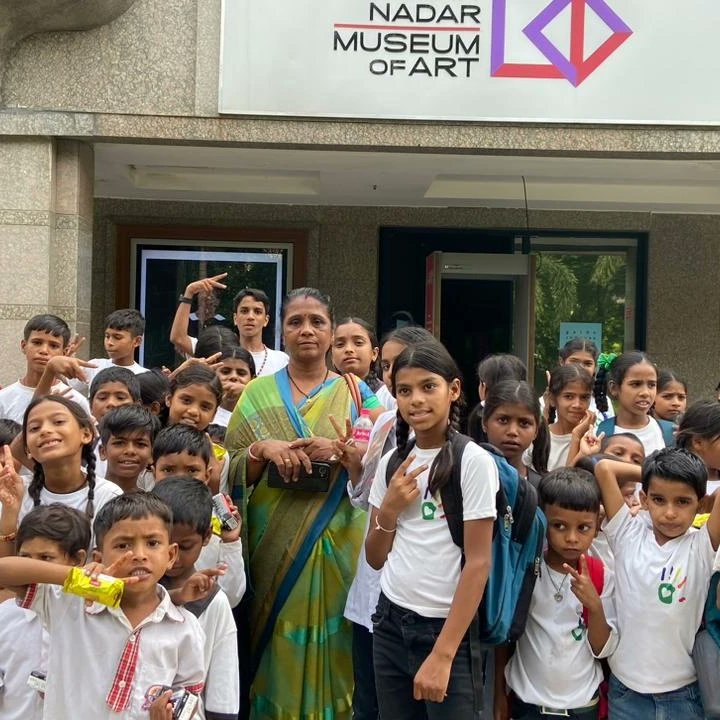 When your students express their love in the language of art!!!

Our students love art and craft and so to visit Kiran Nadar Museum of Art.
We thank KNMA for providing yearly opportunities to our children to visit museum and to explore the artist inside them.

#handstoheart #knma