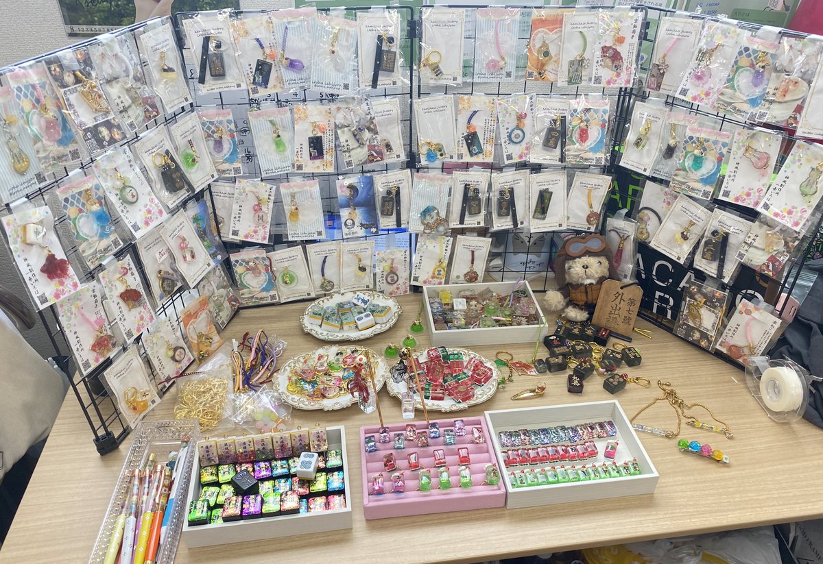 BlueRoseさん到着して物販してます！
今日は物販のみですが大会参加者以外は入れませんのでよろしくお願いします！