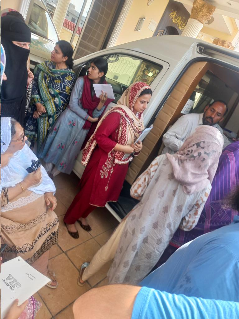 effecties's tweet photo. Procedures by Nadra going in Khayabane Amin https://t.co/ccVq1ttMii