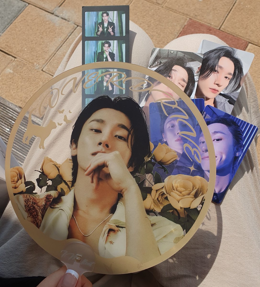 mimchohoney's tweet photo. 투명부채 아름답다 균이💜 
감사해요 ~  잘쓸게요 🫶🏻 https://t.co/cuP4GBuk8p
