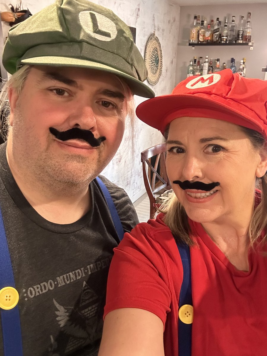 my_drnk_sibling's tweet photo. We had a little fun when we recorded this weeks video!!! Hurray for #Supernintendo https://t.co/JHNgysUNBu
