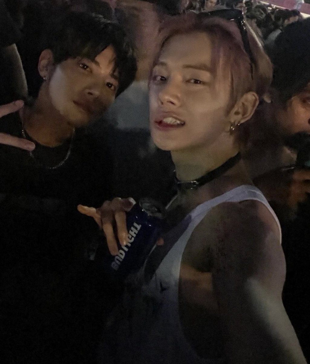 yeongwonhi_ybn's tweet photo. THEY'RE SO FINEEEE https://t.co/CGnemR6dxG