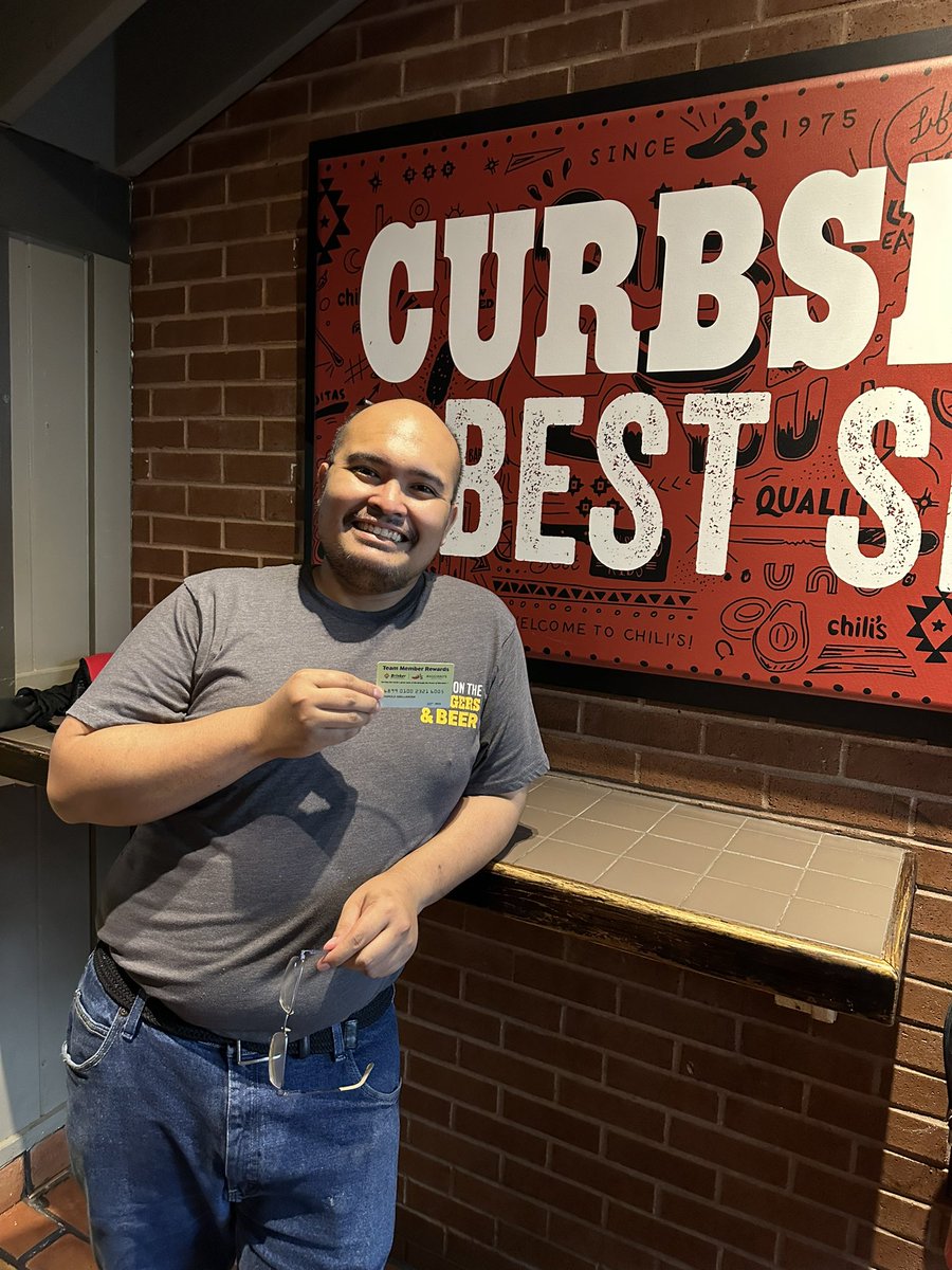 Acorkill2's tweet photo. Celebrating National Chocolate Chip Cookie Day &amp; Harold receiving his TM Rewards Card in Gurnee today!  #chilislove #TrainandRetain @mattfitzdog @ckouzmanoff1 @NicholasBPaxton https://t.co/Zv0bIOjsTu