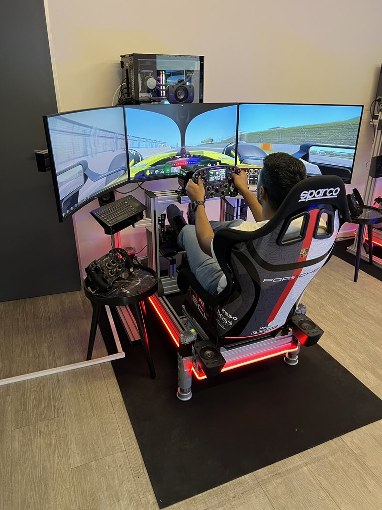 TGNza's tweet photo. Gear up for some weekend racing! 🎮🏁 

Tag your friend who can't beat your lap time! 

#RaceWithTGN #SimRacingExperience #RacingSimulator #SaturdayShowdown #SimRacingLove #F1 #racing #gaming #motorsport #VirtualGP https://t.co/v55fgm8JbX