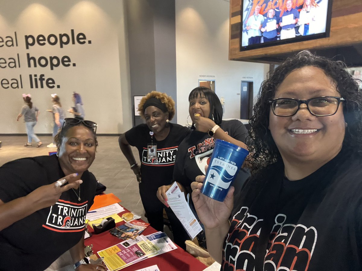 mia_langi16's tweet photo. Great entertainment by students! Great friends! Great people doing
it the @hebisd way! Let’s IMAGINE a great school year school year and SPEAK IT into existence. #convocation @HEBISDpeople @EulessTrinityHS @NEA @txstateteachers @HEBAthletics @TrinityBandTX @MartinakMichael https://t.co/Ou7oTOo1Dm