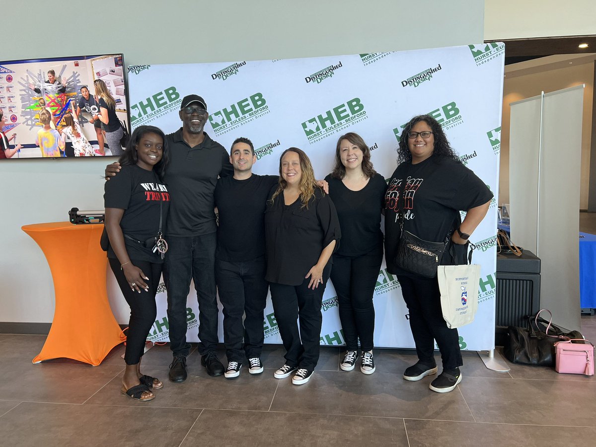 mia_langi16's tweet photo. Great entertainment by students! Great friends! Great people doing
it the @hebisd way! Let’s IMAGINE a great school year school year and SPEAK IT into existence. #convocation @HEBISDpeople @EulessTrinityHS @NEA @txstateteachers @HEBAthletics @TrinityBandTX @MartinakMichael https://t.co/Ou7oTOo1Dm