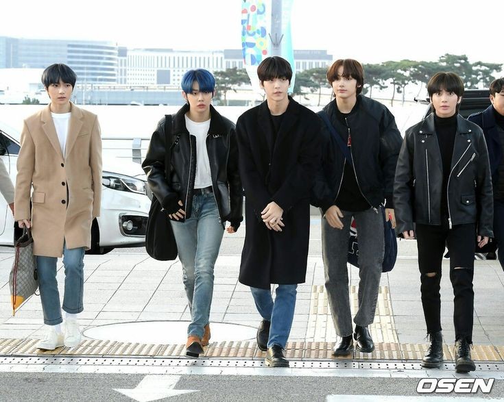 hourlyweboy's tweet photo. 📸🛫[05082023] #WEBOY Jose @Johnnm, Ozed @jaemix, Abrar @ssunnghoon Gaara @suitxs, Rafathar @Yonoohz as TXT arrived at airport to be a Guest Star at Wedding of Mr. Al @selcoutacenda &amp; Mr. Nu @SxAddlct today at 19.00 PM on @LamemoireEO_RP ⁘ 

#halALinNU https://t.co/XRJncOEkWu