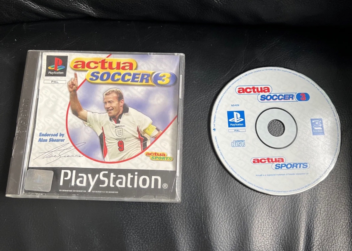 90sFootballUK1's tweet photo. Who remembers it? https://t.co/qmz3nquaFO