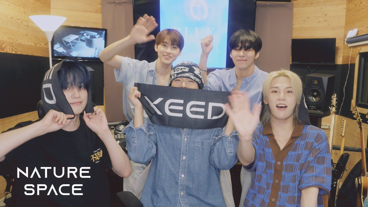 XEED_OFFICIAL's tweet photo. [🎥] XEED - ‘BLUE’ 응원법 [Official Video]

🔗 https://t.co/ZOycvnWJX2

#XEED #BLUE #응원법 https://t.co/QwRRbqjIjU