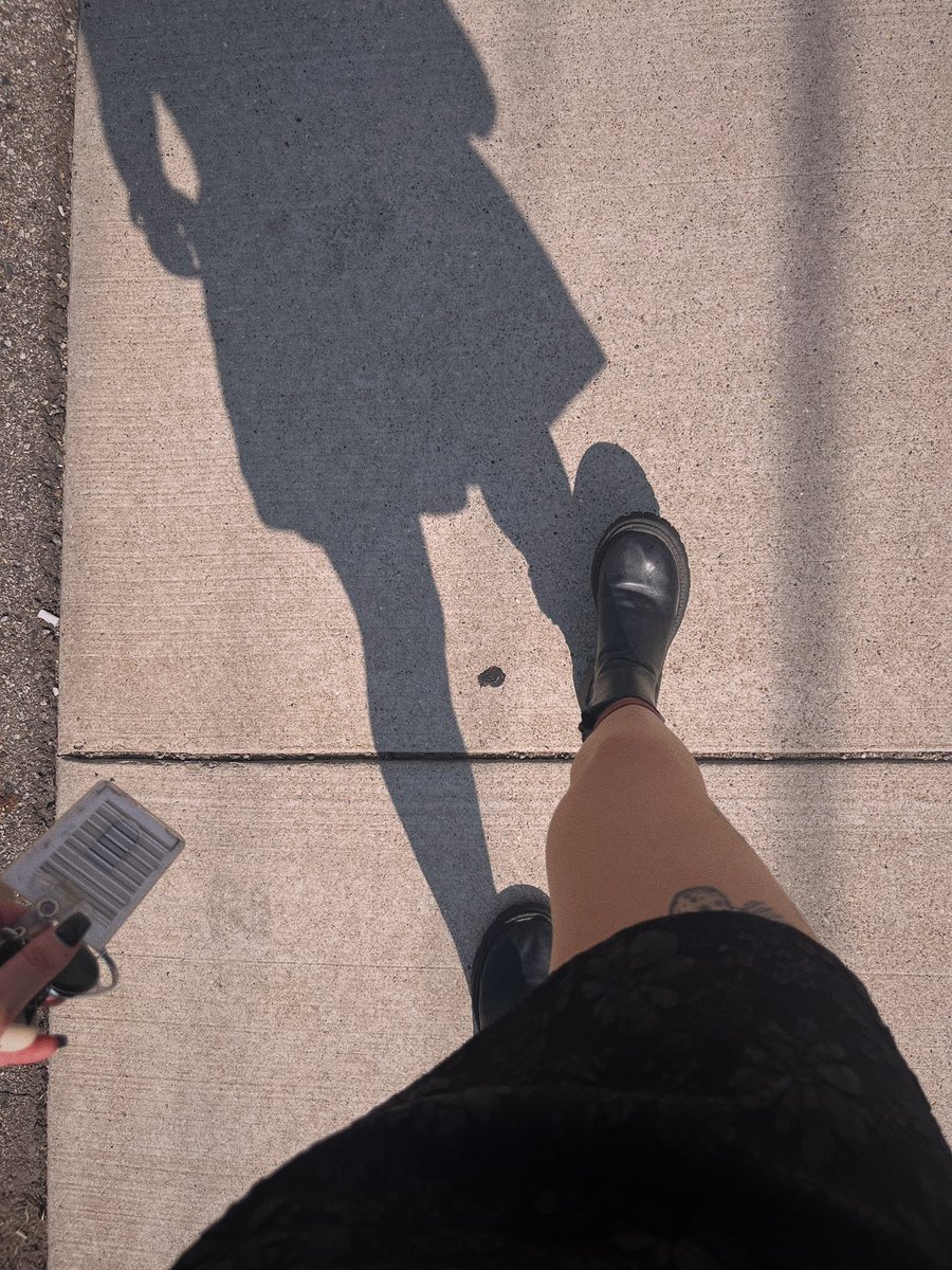 sweeneytoddsgf's tweet photo. tonight at work a girl told me i’m very beautiful https://t.co/C4Bed62mIk