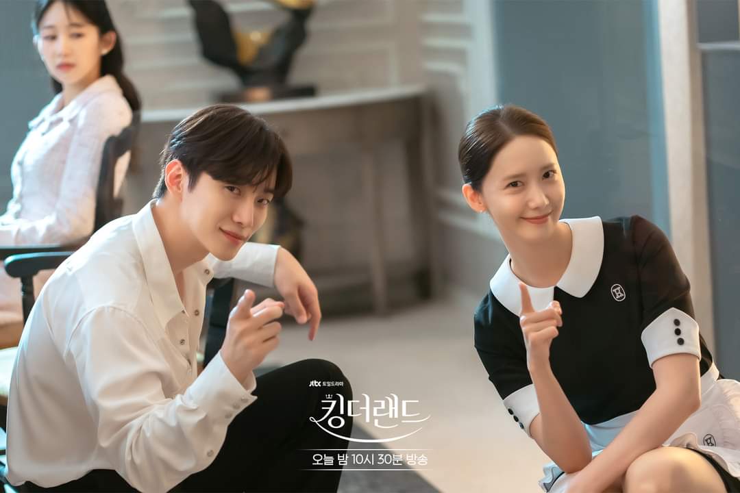 GiaAllana's tweet photo. More Gu Won x Sarang's #KingTheLand couple photos: Yoona and Junho behind-the-scenes. 💖✨

FYI. The series ends this weekend. 🛎️
-------
📸: JTBC
#KingTheLandEp15
#KingTheLandEp16 https://t.co/0iVdU7VY3s
