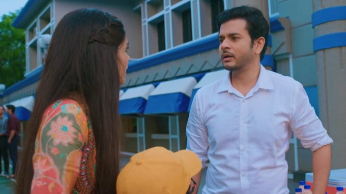 akshnav_s2's tweet photo. He is scared 🥺

i can't see him like this 💔😭

This is broke my heart already 💔

My #akshnav is the bestest and purest couple always ❤️🫰🥰♾️

#akshnavir #navir #AbhinavSharma #AksharaSharma #yrkkh @jaysoni25 @PranaliRathod_ @StarPlus https://t.co/2ggk7S5YmL