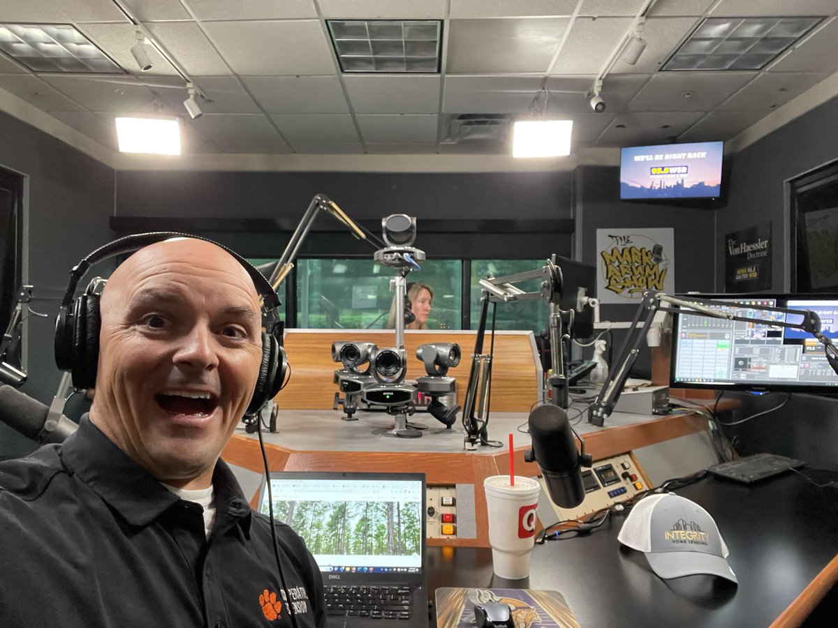 Y’all! I’ll be on #GreenandGrowing with <a href="/AshleyFrascaWSB/">Ashley Frasca</a> in the 8 o’clock hour. It’s a live call-in show…wonder what tree health and #invasivespecies questions we’ll get?