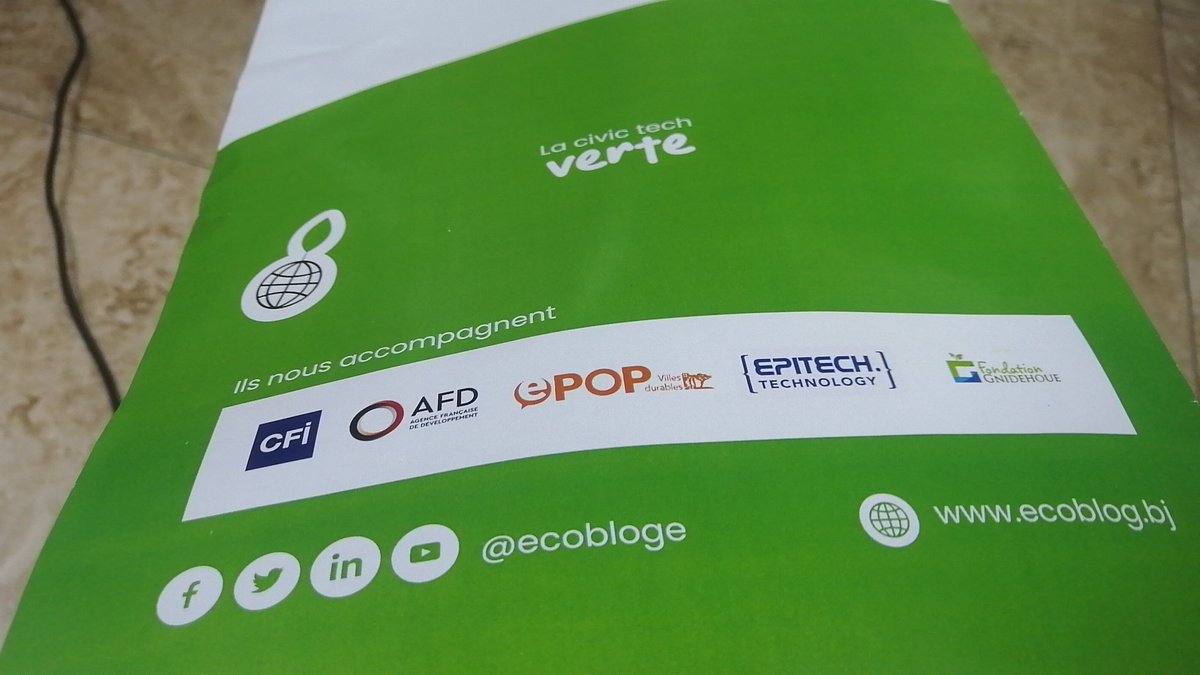 miawoeva's tweet photo. Nous sommes actuellement à Cotonou (Bénin) au lancement officiel de l'initiative "EcoBlog Bénin", un projet de #civicTech verte (https://t.co/7hZiKhPHbL).
Surtout 👏BRAVO à ces jeunes qui s'engagent pour la préservation de l'environnement par la production de contenus numériques. https://t.co/af3wXxlr7W