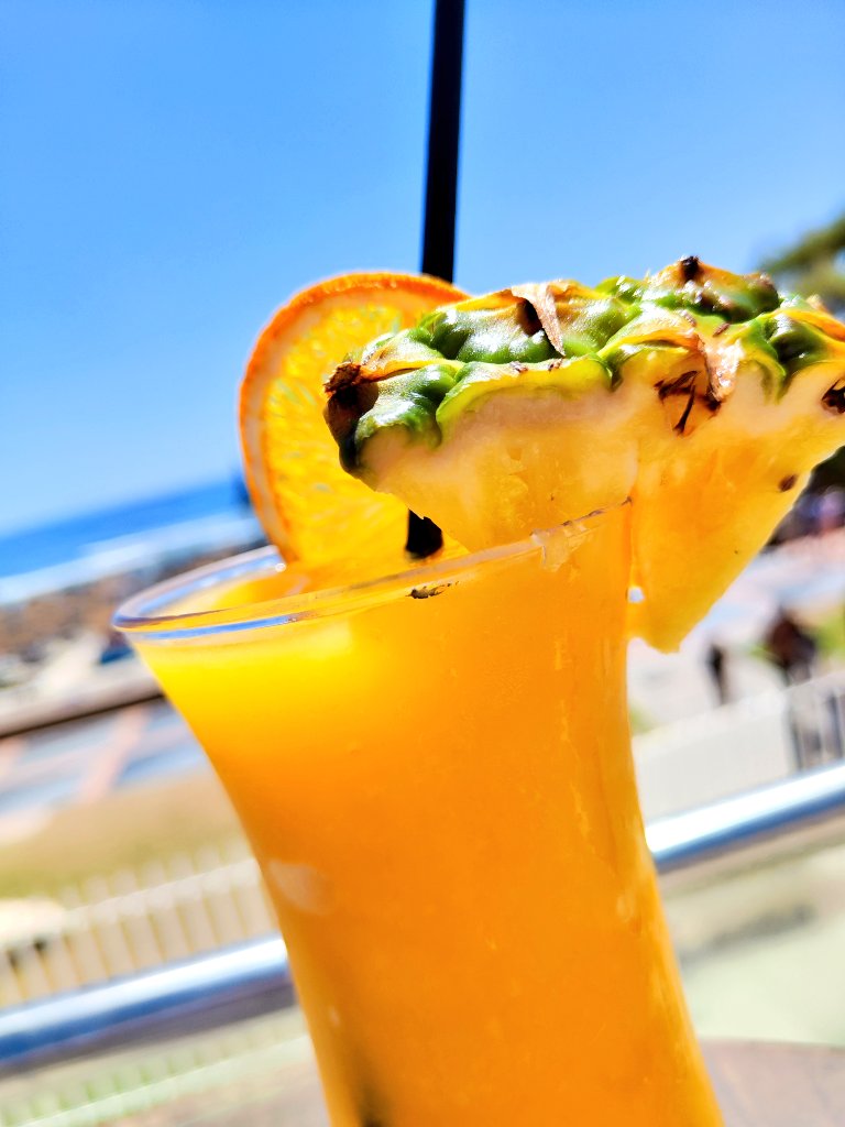 OceanHouseCosta's tweet photo. Mango Daiquiri 🥭
So refreshing & delicious! 😋
#playbar #cocktails #seaview #music #holidays #carihuelabeach #torremolinos https://t.co/AuUDM4kiYu