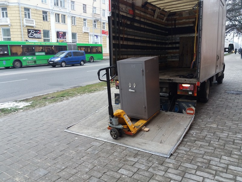 С 5 по 13 августа на перевозку сейфов по Москве и Московской области предоставляем скидку от 5 до 10%.
Ознакомиться с ценами и оформить заявку на перевозку сейфов можно на нашем сайте pereezd-ideal.ru/perevozka-sejf… или позвонив по телефону 📷 + 7 (495) 762-53-93.