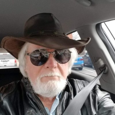 Terry1631654's tweet photo. #NewProfilePic https://t.co/hG2H6jtP3H