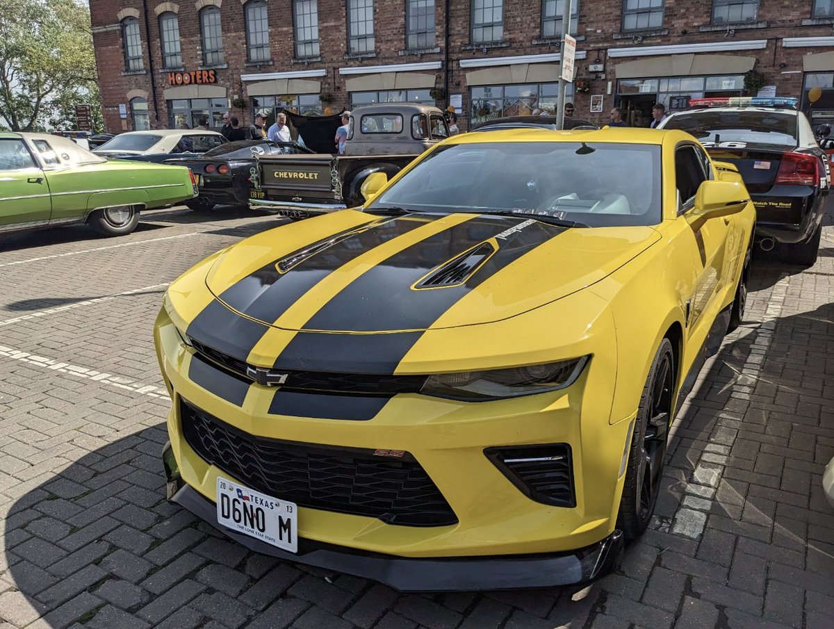 AmericaUKcom's tweet photo. Less than 24 hours to go until our final American car show of the year @Hootersnotts

We'll see y'all there! 🦉🇺🇸🚗 https://t.co/TxVfIPYasc
