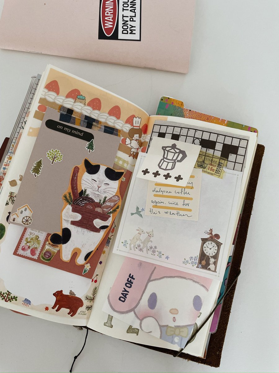 KirokuStudio's tweet photo. Happy Weekend!

#travelersnotebook #travelersjournal #scrapbooking #JunkJournal #diaries #japancraft #papercraft #japan #washitape #maskingtape https://t.co/0XkDcZ3SME