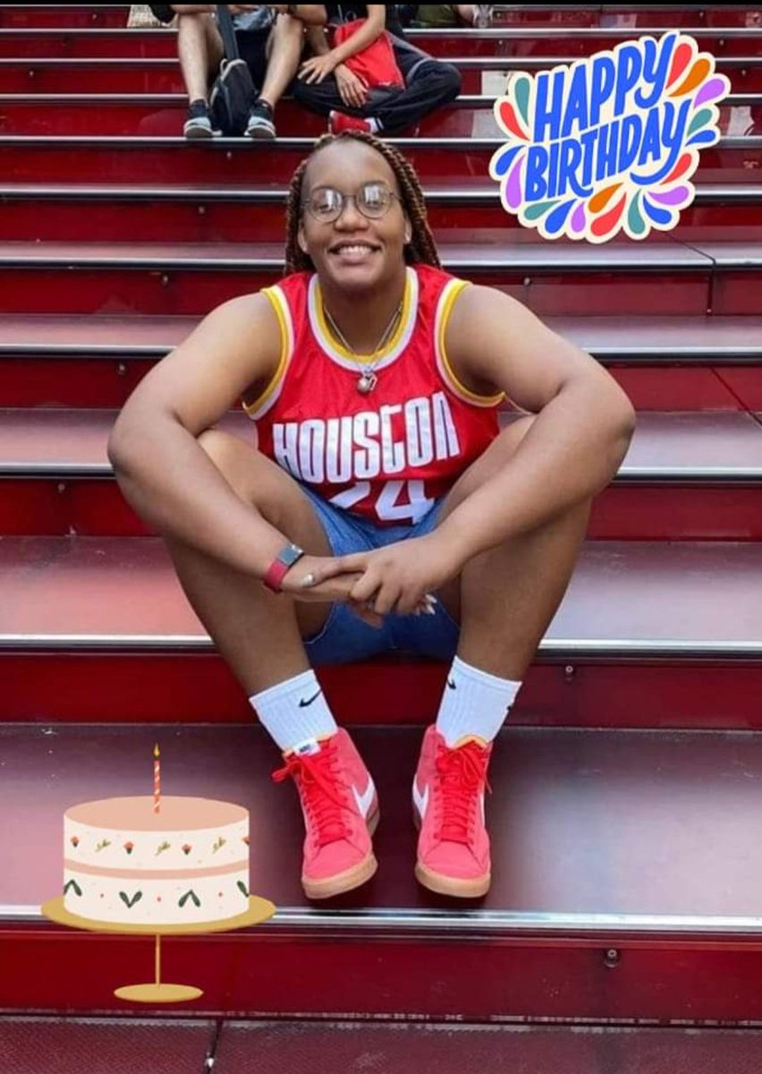 jahact80's tweet photo. Can everyone help us wish our beautiful daughter Jordan @tooblue_50  a Happy 26th  Birthday. We love you J 

#TeamHawkins https://t.co/QVoEUQwblj