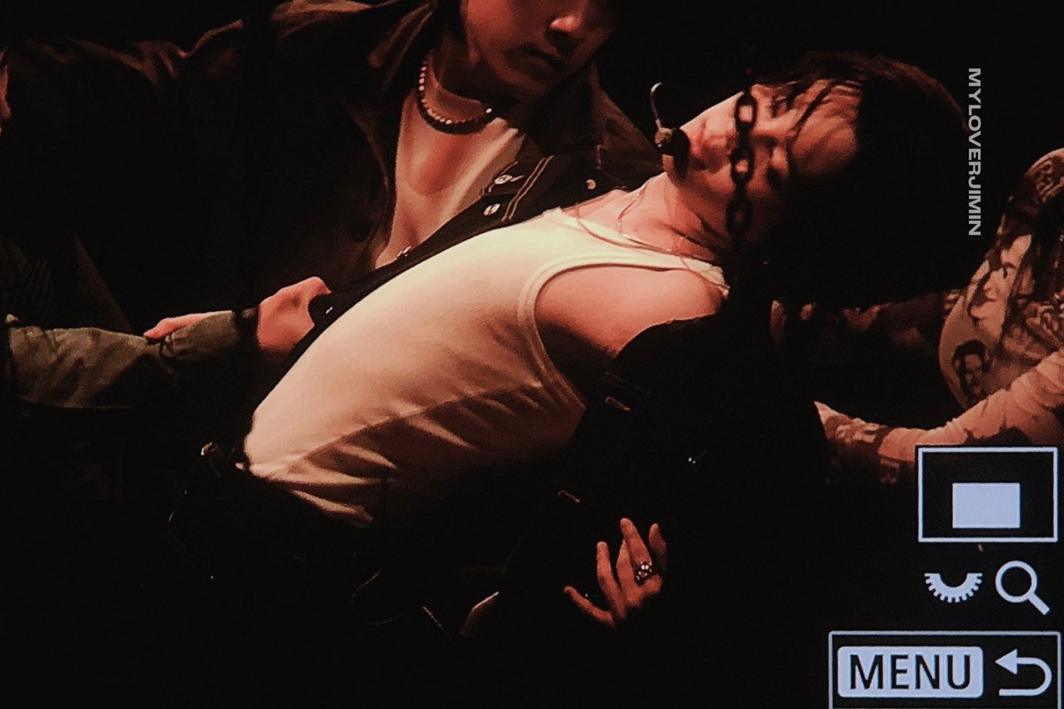 myloverjimin's tweet photo. 230805 LIKE CRAZY Preview
#ジミン #지민 #JIMIN #BTS @BTS_twt https://t.co/9jeaYPW7Wz