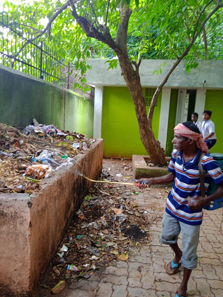 BSCL_BBSR's tweet photo. Dengue awareness drives are ongoing in various parts of the city, with a strong focus on source reduction. Let's unite to eliminate breeding grounds and protect our community from this preventable disease.
#DenguePrevention #SourceReduction #CommunityHealth https://t.co/Jbblr9r0X0