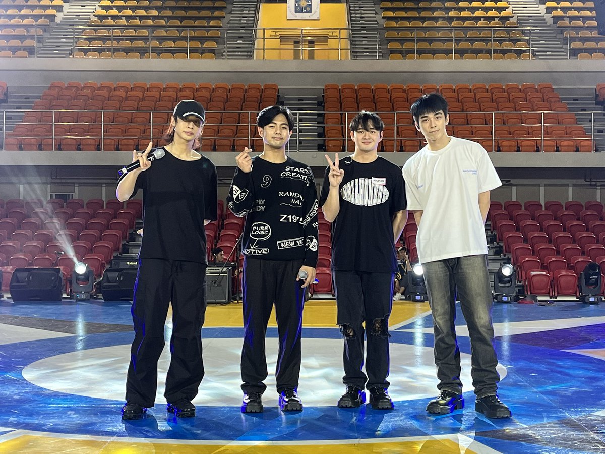 bgyo_ph's tweet image. #BGYO | It’s GAME ON time! 🤜🏻

Let's celebrate this extraordinary day as we welcome the newest members of the Thomasian community! The doors are open for walk-ins. Don't miss the fun!💥

Watch the #ThomasianWelcomeParty2023 livestream via UST Tiger TV FB! 

#USTROARingWelcome