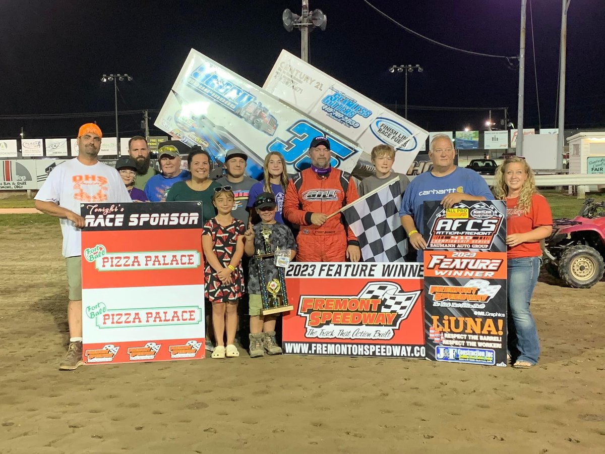 <a href="/StuartBrubaker1/">Stuart Brubaker</a> took home the win <a href="/FremontSpeedway/">Fremont Speedway</a> rocking them elite wings USA 🇺🇸