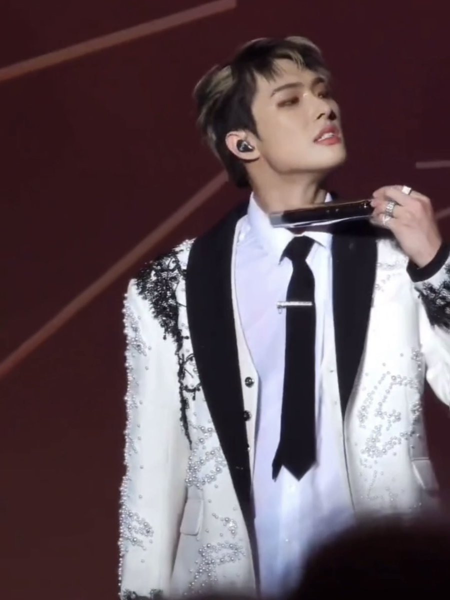 rockstarsmingi's tweet image. CALM DOWN SIR