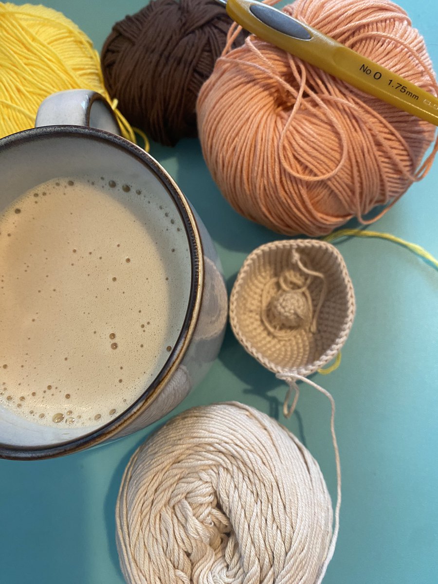 The_Fuzzy_Bee's tweet photo. ☕️ &amp; 🧶 

#crochet #coffeeandcrochet #crochetpattern https://t.co/kTlqHlgktJ