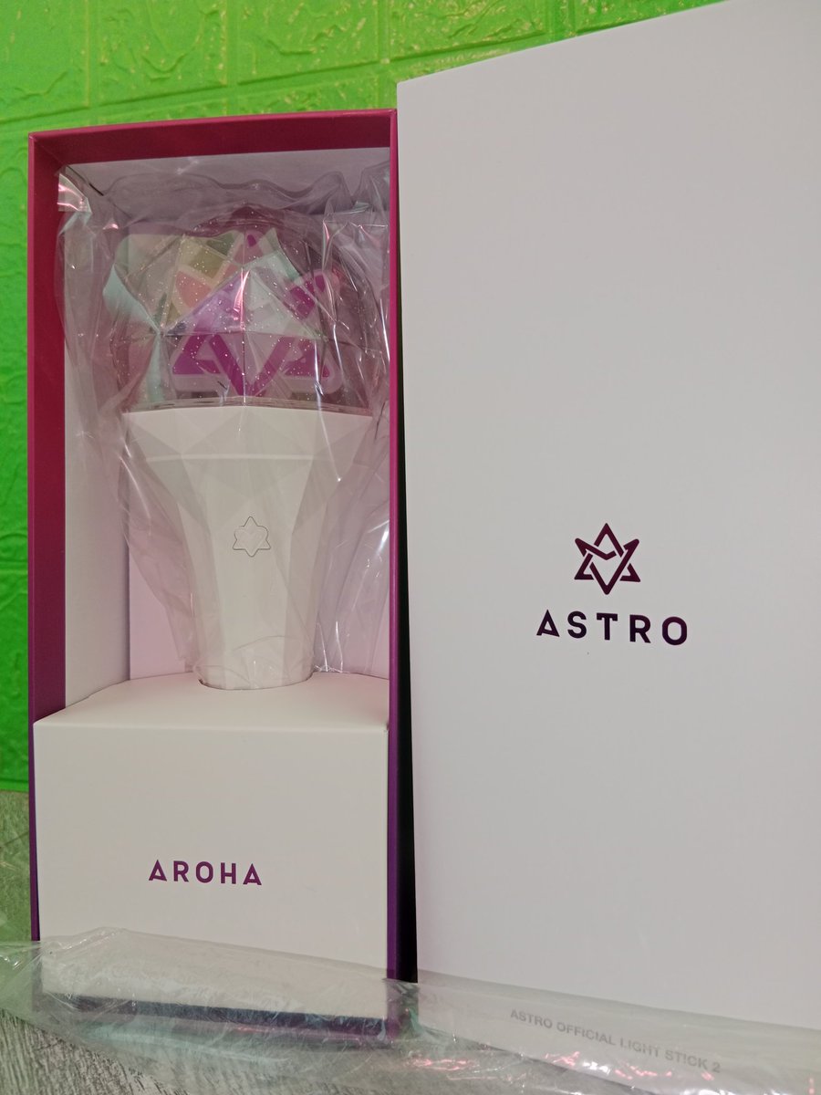 MonsterStarPH's tweet photo. Decluttering Sale

BrandNew #ASTRO Lightstick version 2

2,300php

Last stock 

Mine now, PayNow, Ship Tomorrow. https://t.co/NneBl8ottt