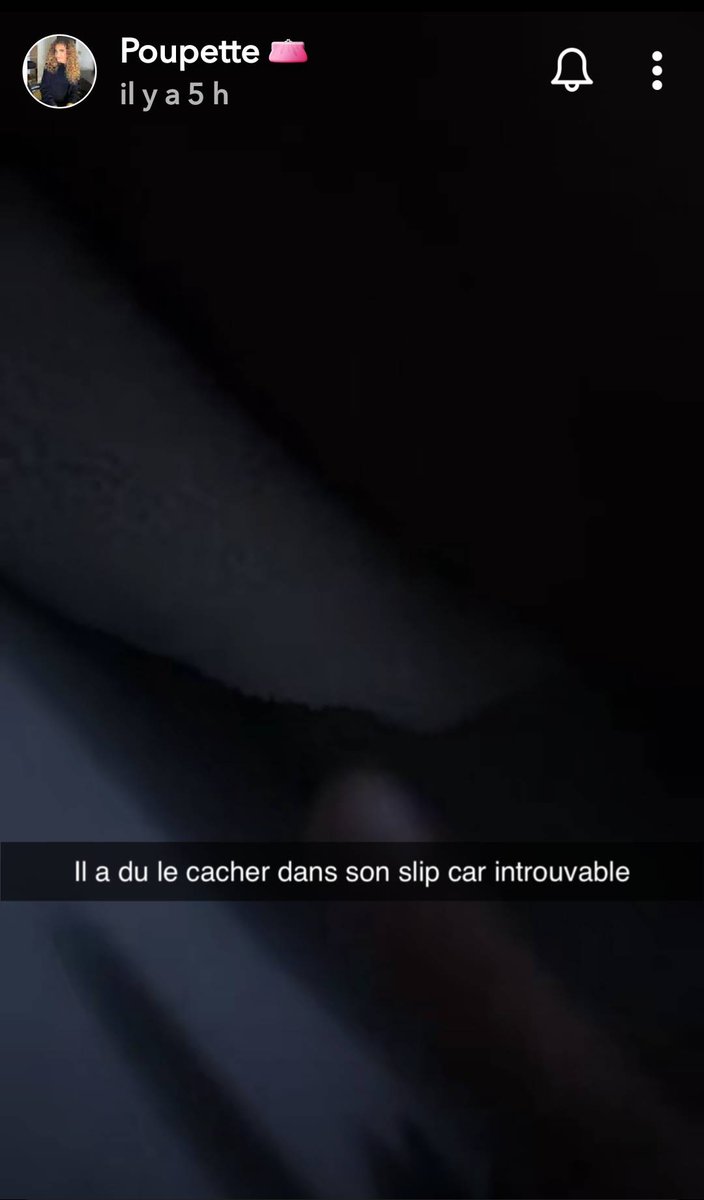 OKLM007U's tweet photo. Cette fille est une psychopathe avec des désordres mentaux.(troubles obsessionnels)
#poupetteKenza 
#psychiatrie https://t.co/exViN082NN