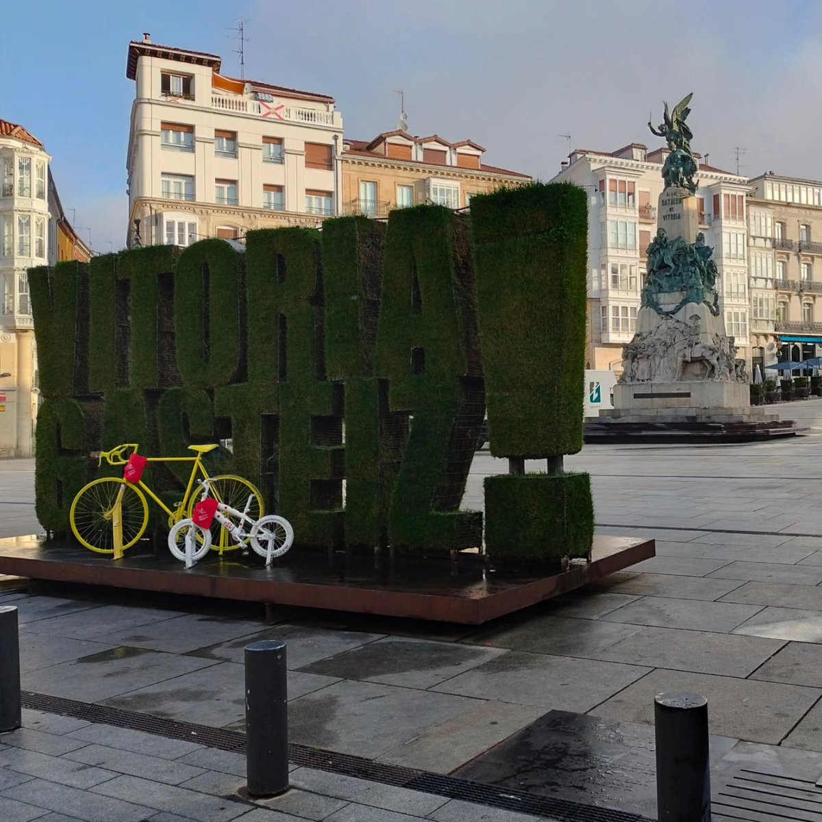 COATARABA tweet media