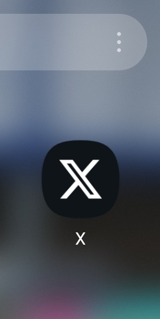 cernaviky's tweet photo. It's time to look for an alternative, the logo, the name, the famous name that the company built for almost 10 years is ofc f*c...Now when I get a notification it looks like it's some kind of pornographic app. First the logo, then the name.
#TwitterX #X #logo #ElonMusk #Twitter https://t.co/fA0rTx4ICd