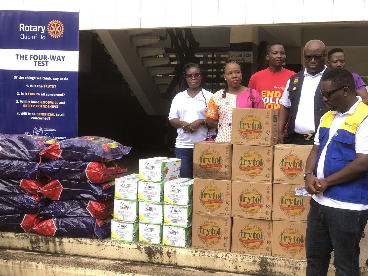 HoRotary's tweet photo. The Rotary Club of Ho under the auspices of the Volta Regional and Ho Municipal Directorates of NADMO presented assorted food and non food items to the victims of the Ho flood disaster, specifically to victims in Sokode. 
#CreateHopeinHo
#CreateHopeintheWorld
#Rotary https://t.co/I7Sf9lb7Gn