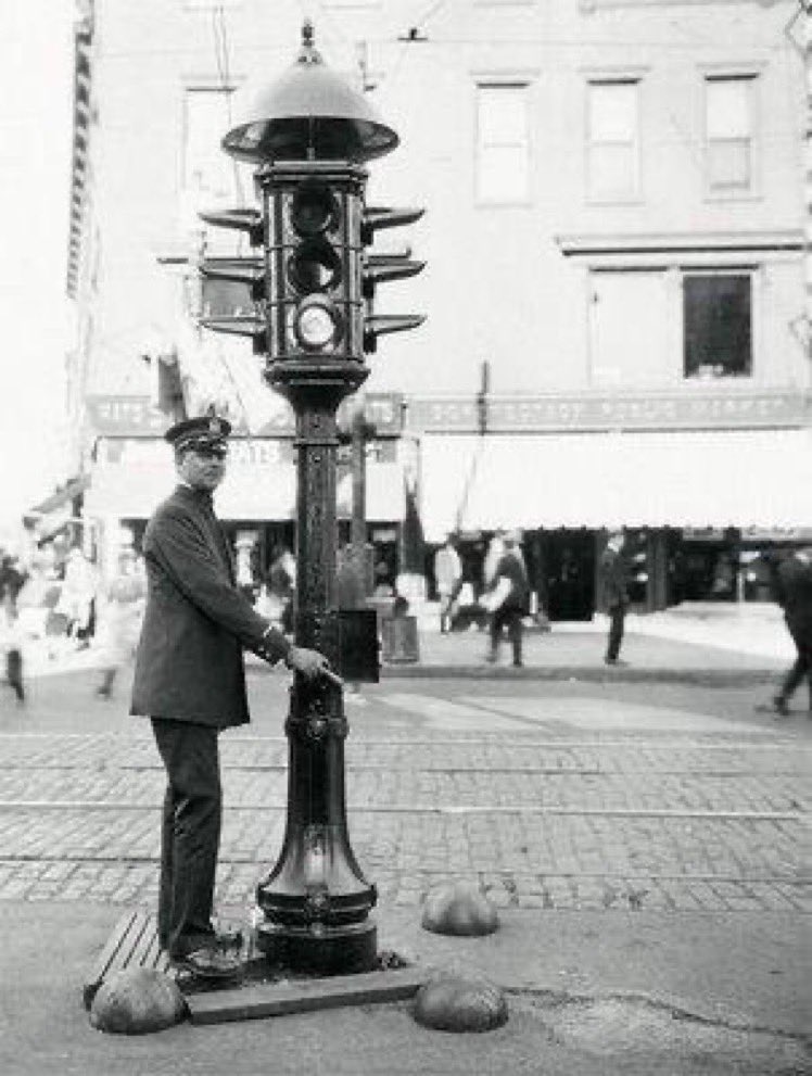 5 August 1914. The first electric traffic lights were installed, at the corner of East 105th Street, Cleveland, Ohio, USA. They consisted of 4 pairs of red and green lights that served as stop-go indicators which were wired to a switch that was manually operated.
