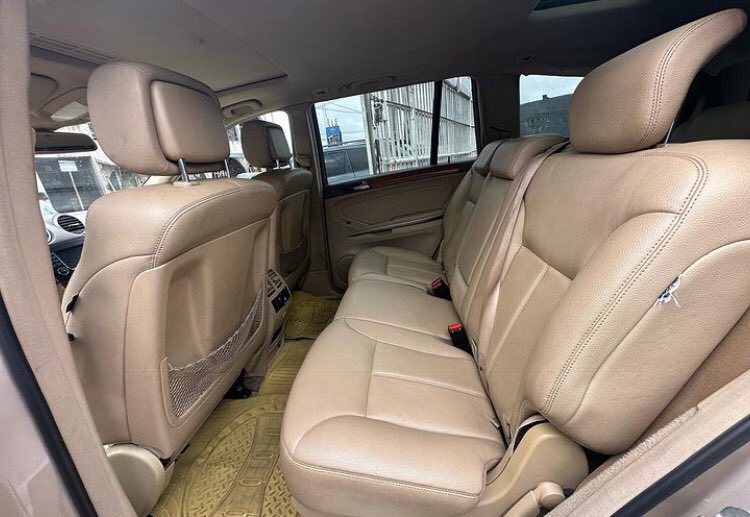 PrimeAutos_'s tweet photo. Mercedes Benz GL450 2007 (registered)
 
🧶 3,700,000
🧶Call/WhatsApp 09093532474
  Buy &amp; Sell Cars At An Affordable 
 
#primeautos #ao https://t.co/UGC8OiInrB