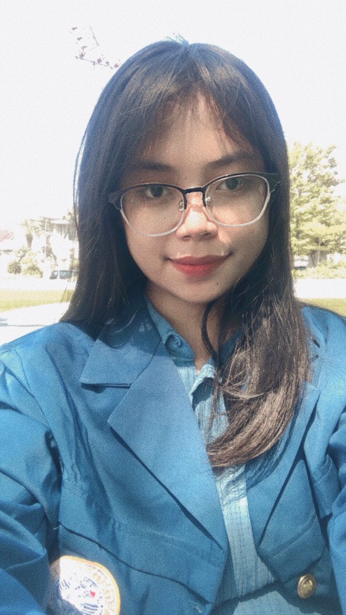 Wiasvr's tweet image. Jadi maba lagi

#unair 
#universitasairlangga
#maba23