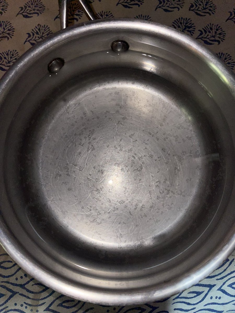 sukriti_c's tweet photo. Boiled water from the aquaguard! Juhu water problems are getting worse and nobody is bothered. @mybmc is trying but with limited work force @mieknathshinde @Dev_Fadnavis no response @AmeetSatam Everyone calling for tankers and the buildings that can’t afford suffering with this https://t.co/8GgoAWcaEB