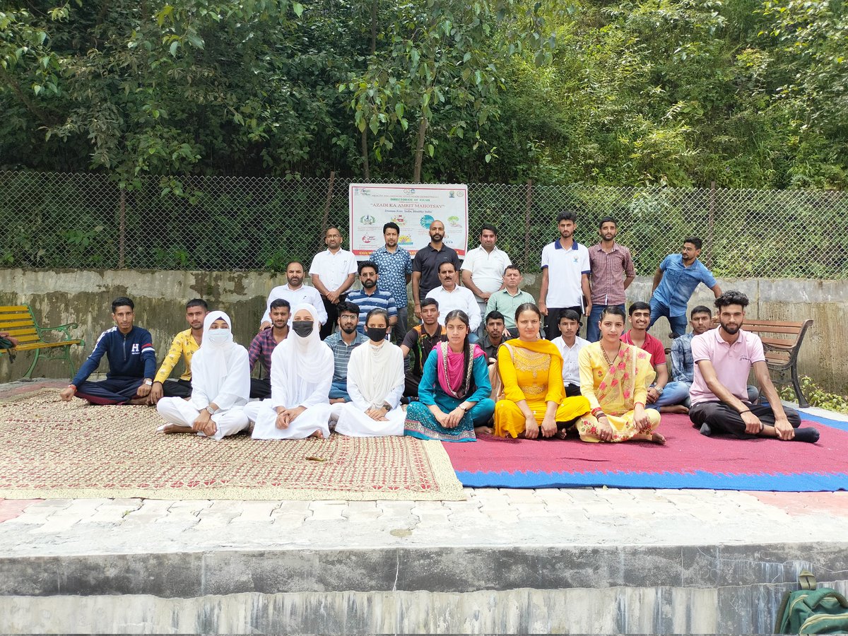 SportsGdck's tweet photo. #YogaSession at #Gdck in collaboration with dept.of #Ayush https://t.co/HmqDMc8euc