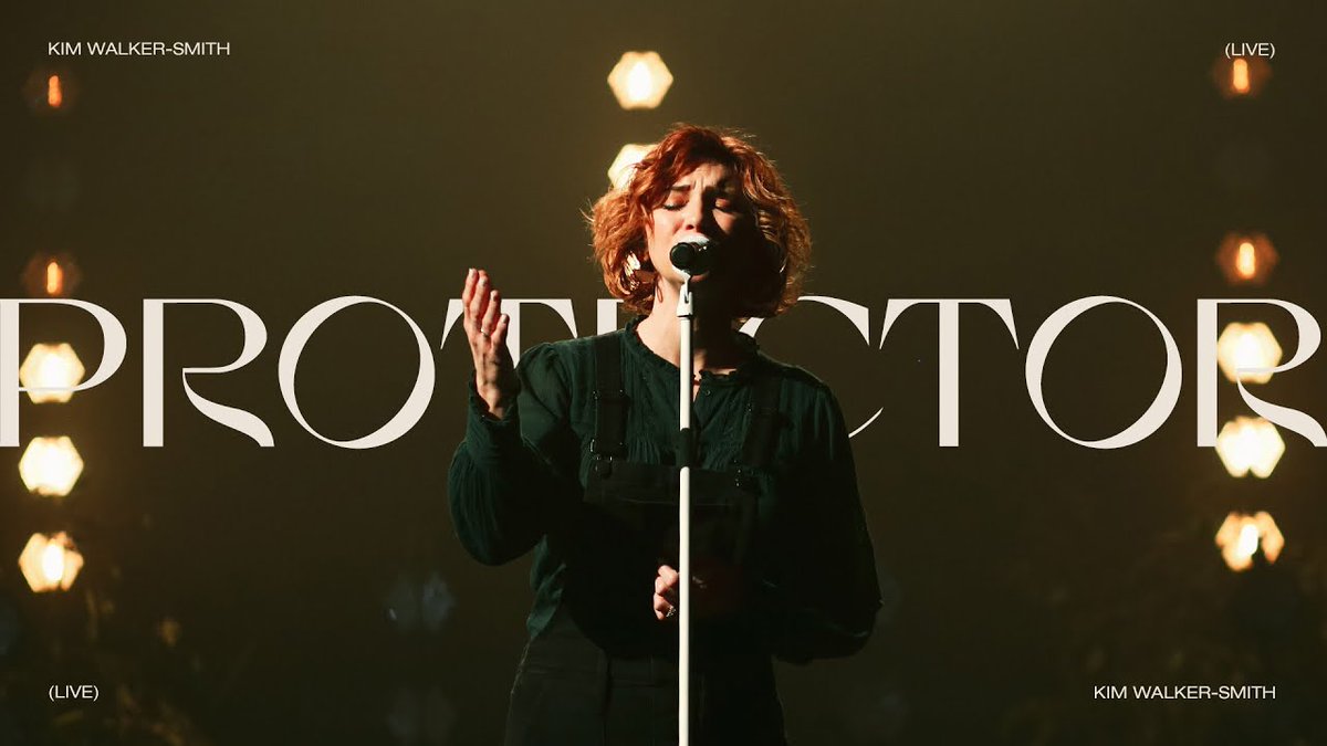 crown899fm's tweet image. #saturdaymorning
#saturdayshow
#radiowonders
#weekendbreakfastshow w/ @fortunesiri

NP🎧"Protector" @kimwalkersmith 

crownfmng.com