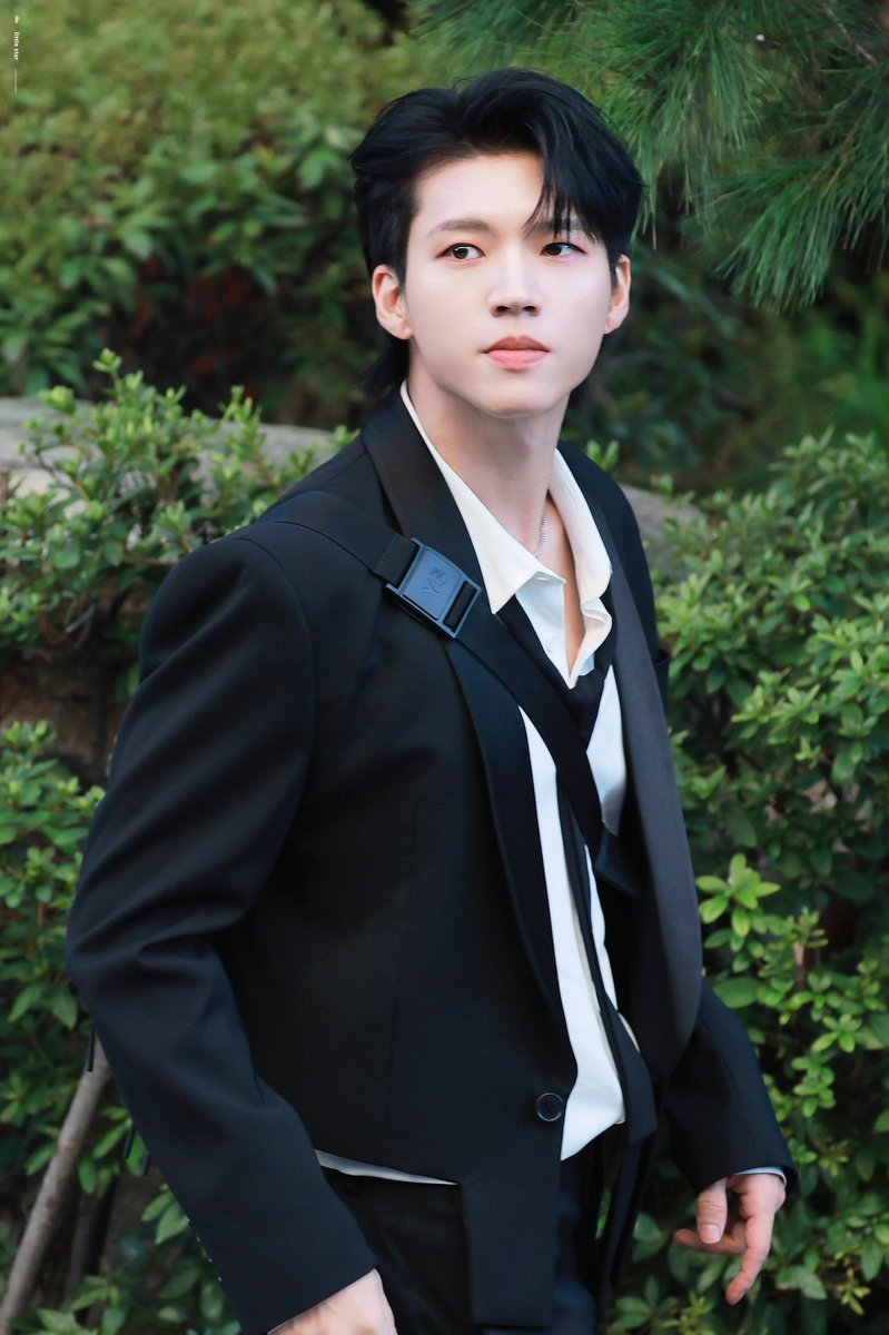 「 230804 」
Music Bank/Fansign 🎥

Kings are finally back!

link: drive.google.com/drive/folders/…

*will update once i encounter more previews*