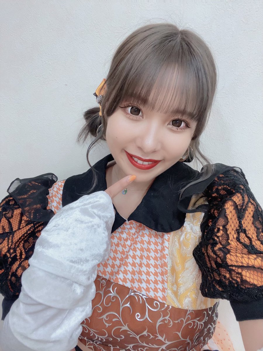 happygirls_anju's tweet photo. 改めまして…🧡🫣

研修生からHAPPY少女♪に昇格しました‼️
茶畑 あんじゅです🧡🧡

本日新体制お披露目でした🙄🧡
オレンジになりました\( ˶˙˙˶)/♡

HAPPY少女♪の私も
これからもよろしくお願いします🙇🏾‍♀️ https://t.co/0oGSNw9o1y